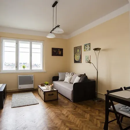 Klara 2 * Praga